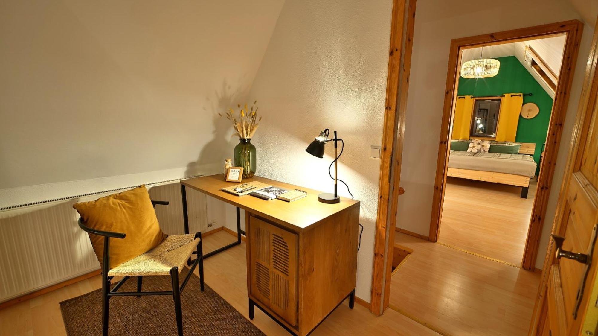 Green Loft Schwarzwald - Dach-Balkon--Musik-Ecke Fluorn-Winzeln Dış mekan fotoğraf